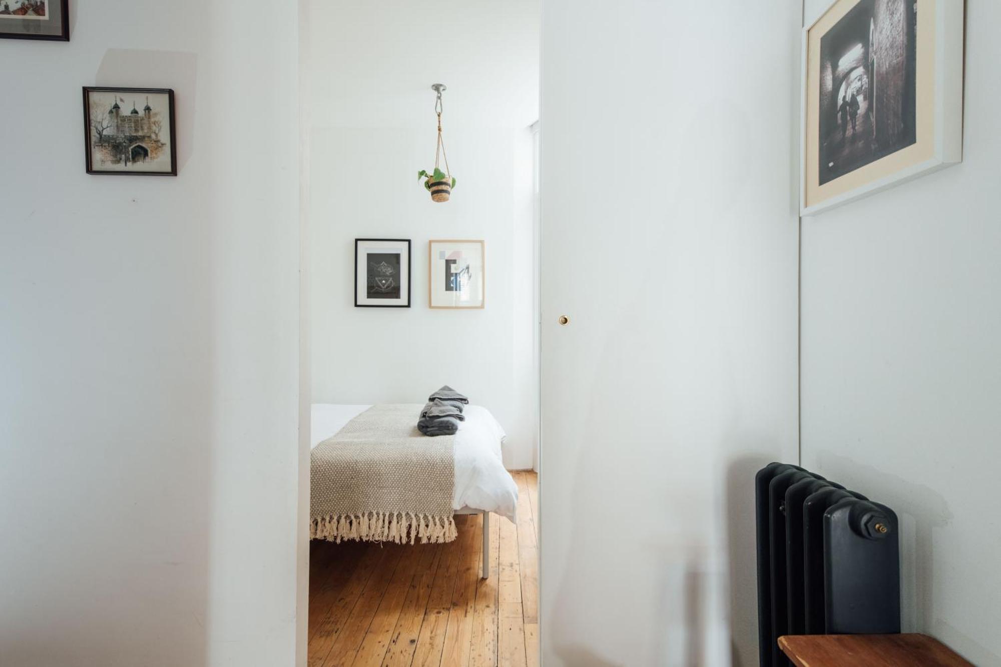 Stylish 2 Bedroom Flat With A Private Sauna 핀칠리 외부 사진